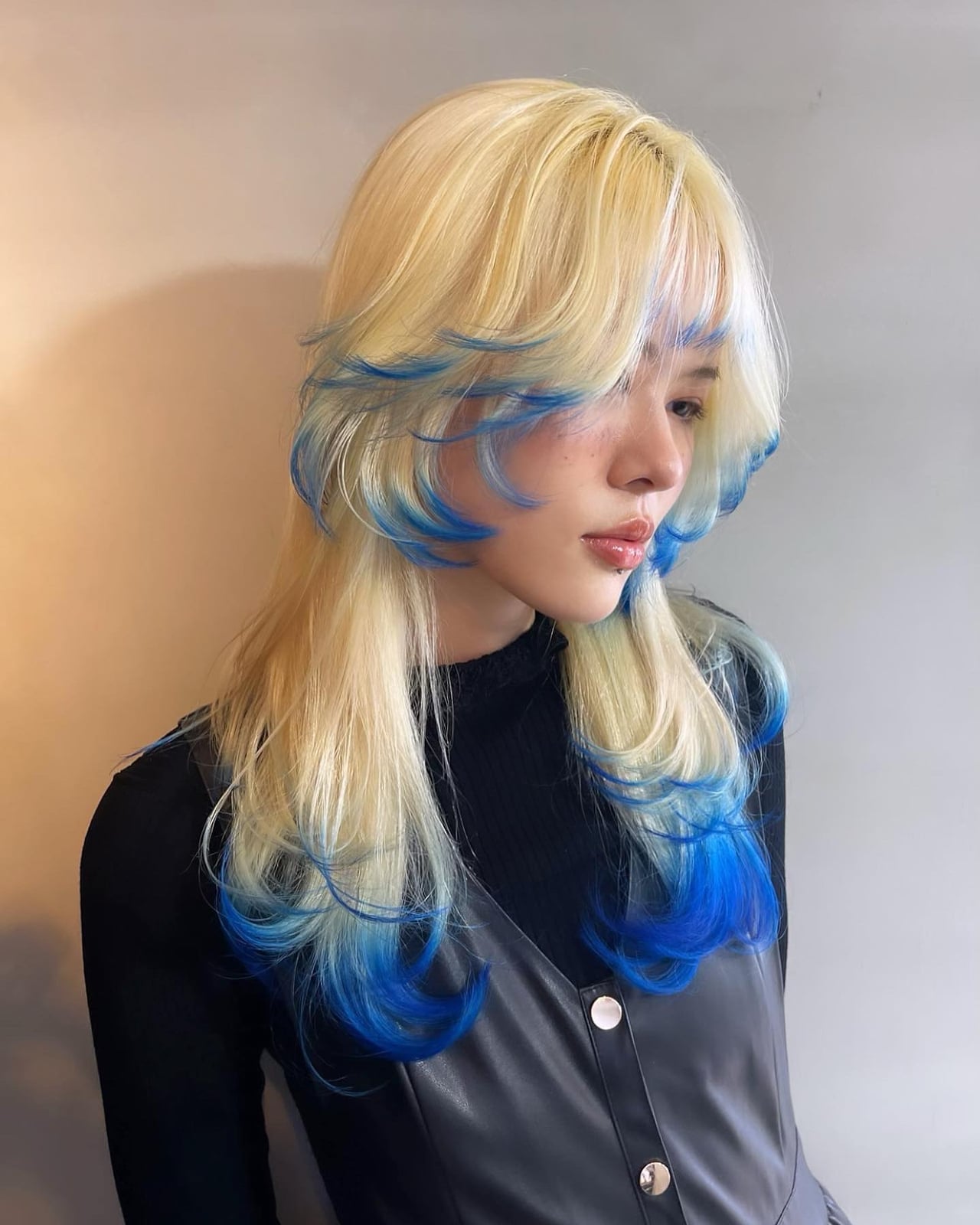Fine Wavy Dark Brown Jellyfish Bob Fine Wavy Dark Brown Jellyfish Bob — Simple Jellyfish Haircut