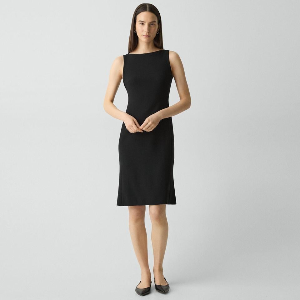 Classic Black Sleeveless Sheath Dress Classic Black Sleeveless Sheath Dress — Simple Job Interview Outfits