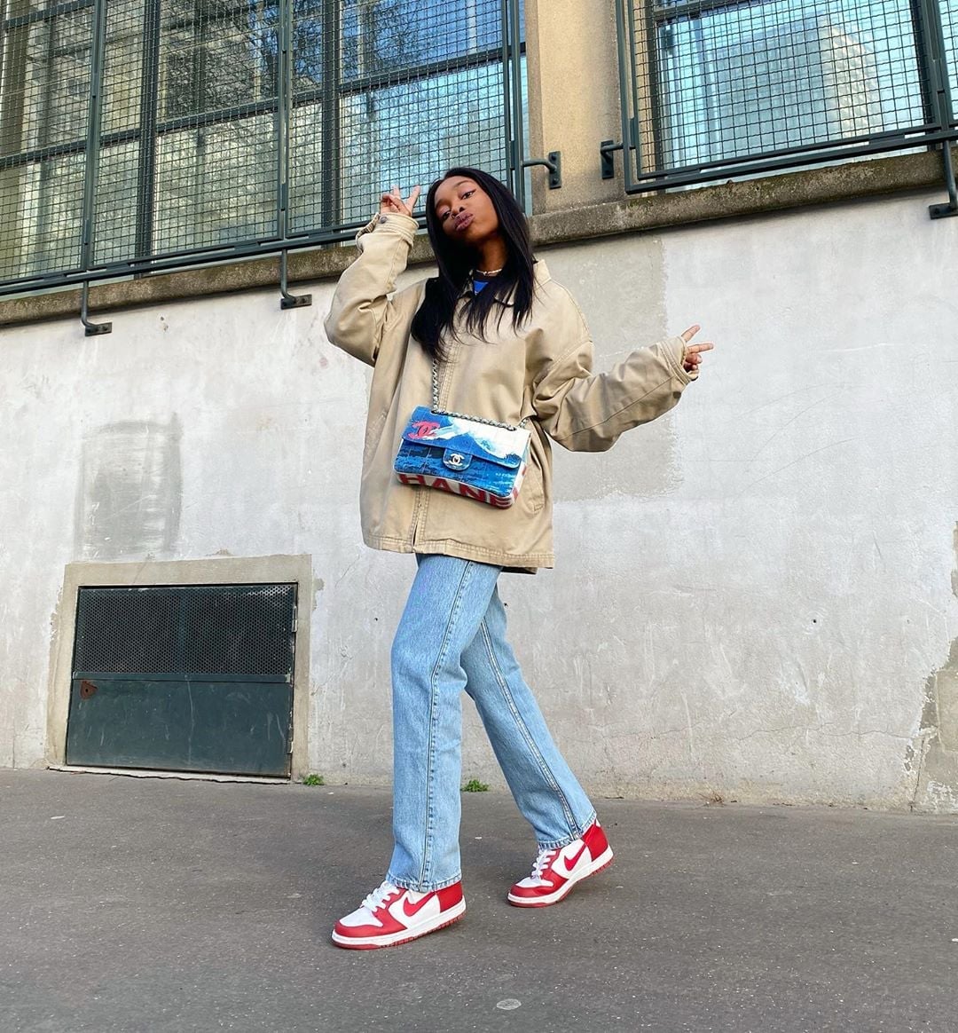 Beige Jacket With Blue T-shirt and Red and White Jordans Beige Jacket With Blue T-shirt and Red and White Jordans — Simple Jordans Outfits