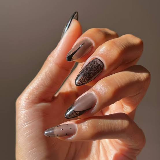 Medium Almond Brown Lace Accent Medium Almond Brown Lace Accent — Simple Lace Nails