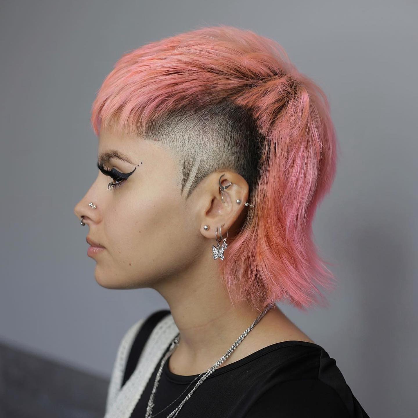 Pink Mullet With Shaved Undercut And Micro Bangs Pink Mullet With Shaved Undercut And Micro Bangs — Simple Mullet Hairstyles