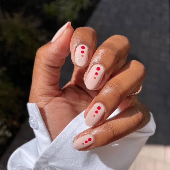 Short Oval Nails With Red and Nude Dots Short Oval Nails With Red and Nude Dots — Simple Nail Art Inspo