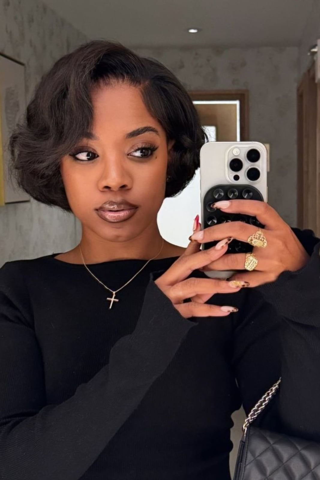Dark Brown Bob With Voluminous Waves Dark Brown Bob With Voluminous Waves — Simple Pixie Bob