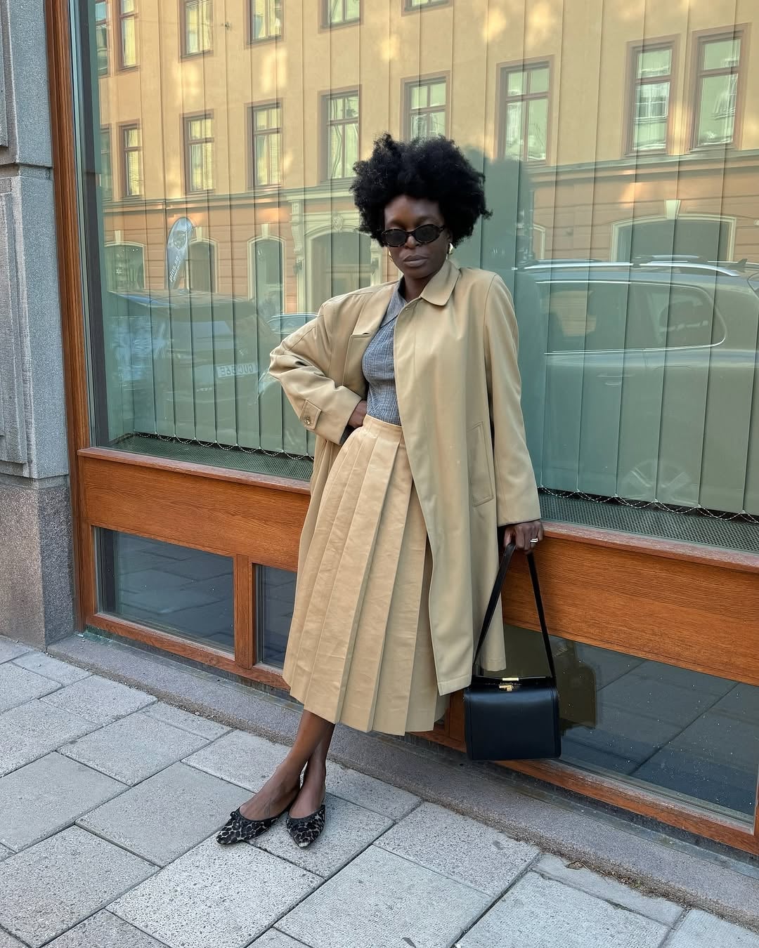 Beige Pleated Midi Skirt with an Oversized Trench Coat — Simple Pleated Skirt Outfits