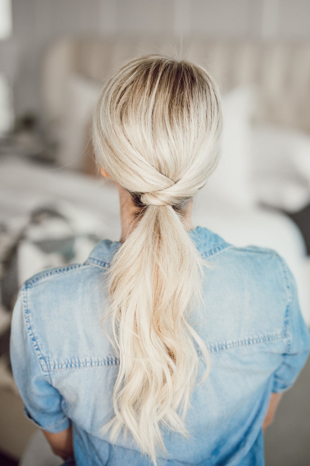 Shoulder Length Blonde Low Ponytail With Twist Shoulder Length Blonde Low Ponytail With Twist — Simple Pony Hairstyles