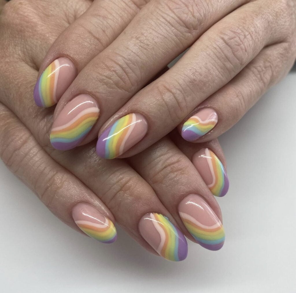 Short Oval Delicate Pastel Rainbow Curves Short Oval Delicate Pastel Rainbow Curves — Simple Rainbow Nails