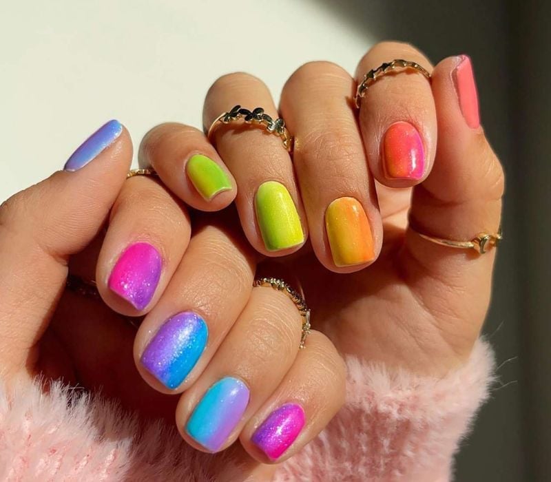 Short Square Shimmery Color Gradient Short Square Shimmery Color Gradient — Simple Rainbow Nails
