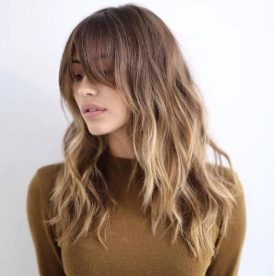 Collarbone Ash Blonde Shag With Balayage, Wavy Collarbone Ash Blonde Shag With Balayage, Wavy — Simple Shag Hairstyles