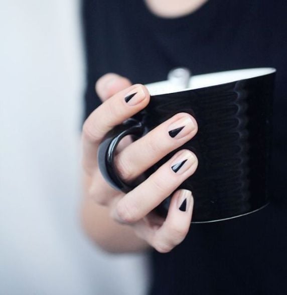 Black Geometric Triangle Short Almond Nails — Simple Short Black Nails