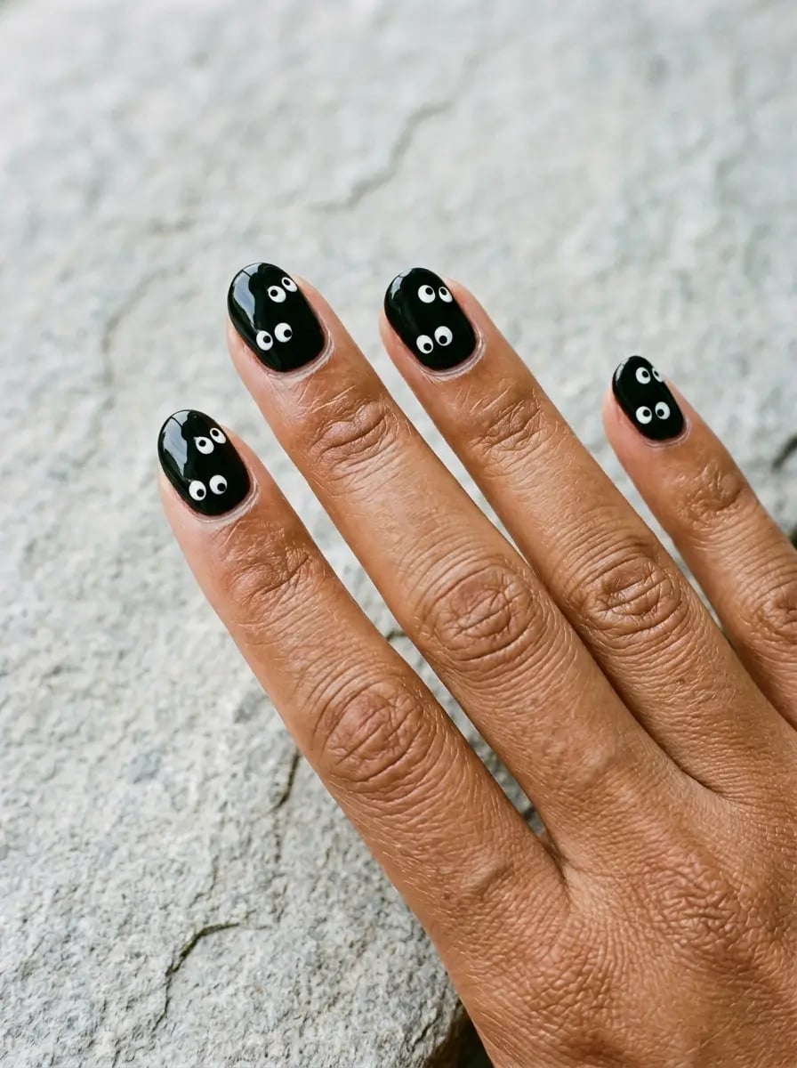 Googly Eye Design Short Oval Nails — Simple Short Black Nails
