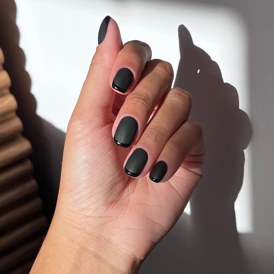 Matte Black French Tip Glossy Line Nails — Simple Short Black Nails