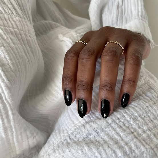 Glossy Black Short Almond Nails — Simple Short Black Nails