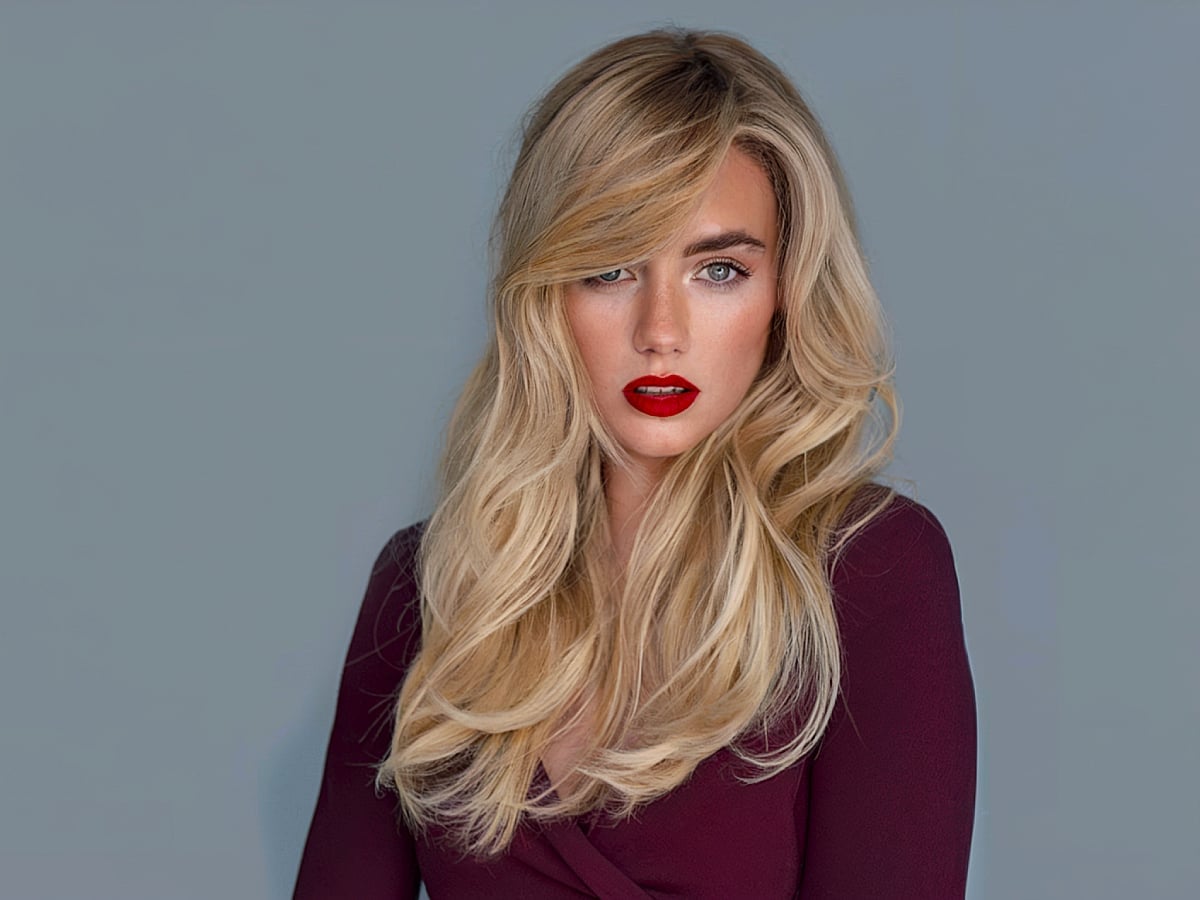 Light Blonde Lob With Root Shadow — Simple Side Swept Bangs