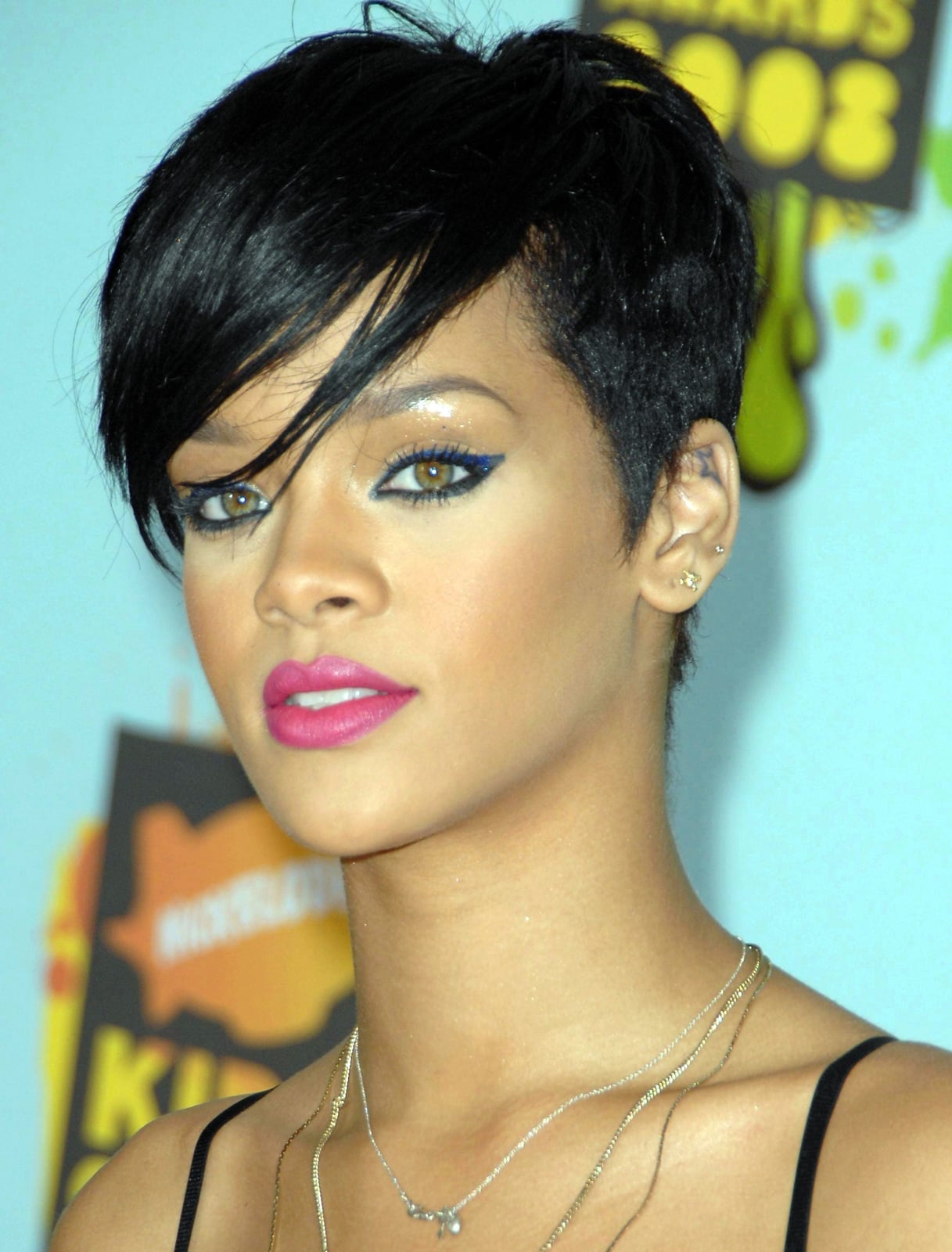 Asymmetrical Black Pixie With Side Swept Bangs — Simple Side Swept Bangs