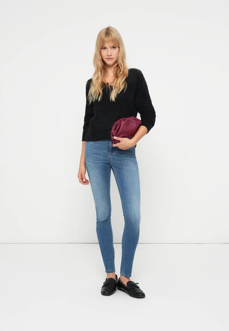 Medium Blue Skinny Fit Jeans — Simple Skinny Jeans Outfits