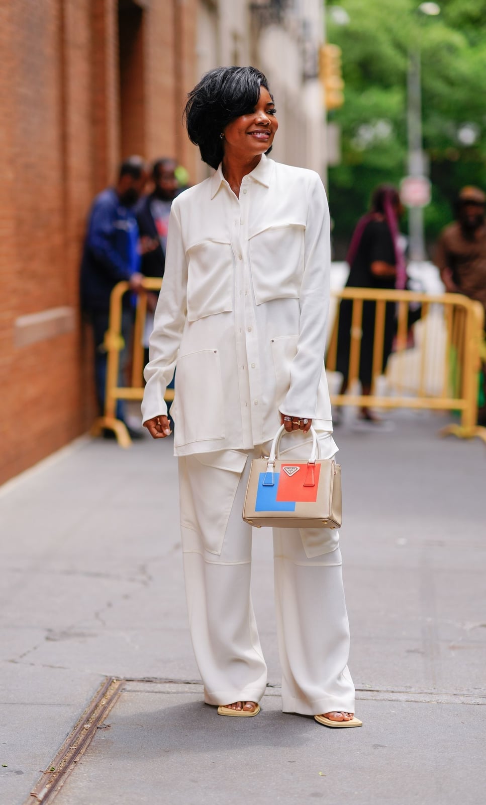 Smart Casual Dress Code Guide for Women, According to Stars | Vogue