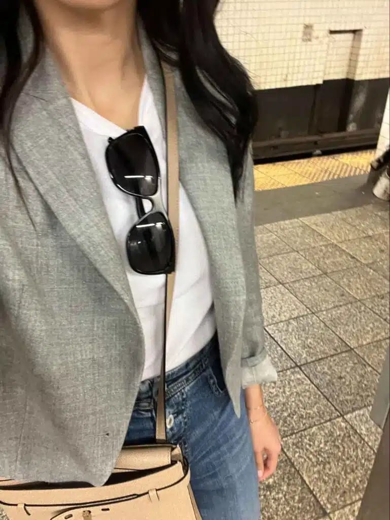 Linen Blend Blazer Over T-Shirt and Jeans — Simple Smart Casual Outfits