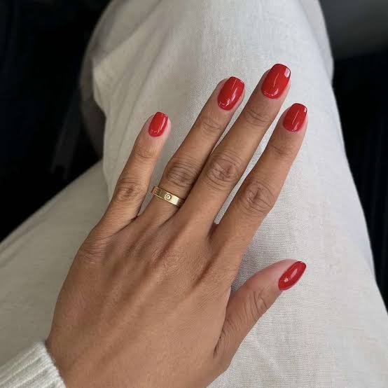 Vibrant Red Glossy Short Squoval Nails Vibrant Red Glossy Short Squoval Nails — Simple Squoval Nails