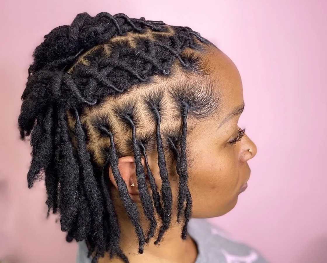 Short Wavy Locs With Interlocking Technique Short Wavy Locs With Interlocking Technique — Simple Starter Locs