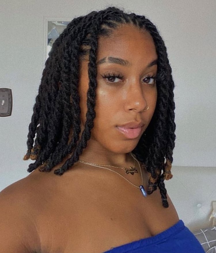Shoulder Length Twisted Locs With Blonde Tips Shoulder Length Twisted Locs With Blonde Tips — Simple Starter Locs