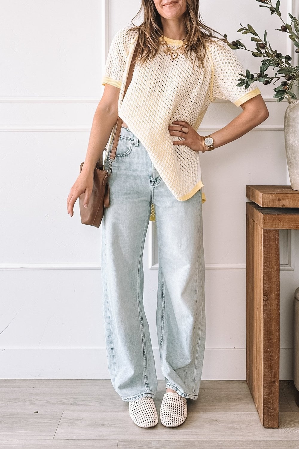 Yellow Knit Top and Wide Leg Jeans Casual Outfit Yellow Knit Top and Wide Leg Jeans Casual Outfit — Simple Straight Leg Jeans Outfits