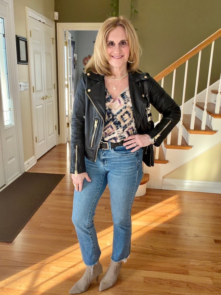 Leather Jacket and Patterned Camisole with Straight Leg Jeans Leather Jacket and Patterned Camisole with Straight Leg Jeans — Simple Straight Leg Jeans Outfits