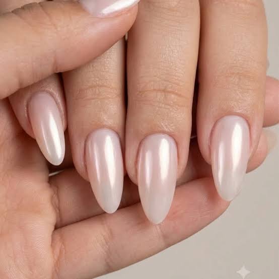 Milky Pink Glossy Short Almond Nails Milky Pink Glossy Short Almond Nails — Simple Trending Nails