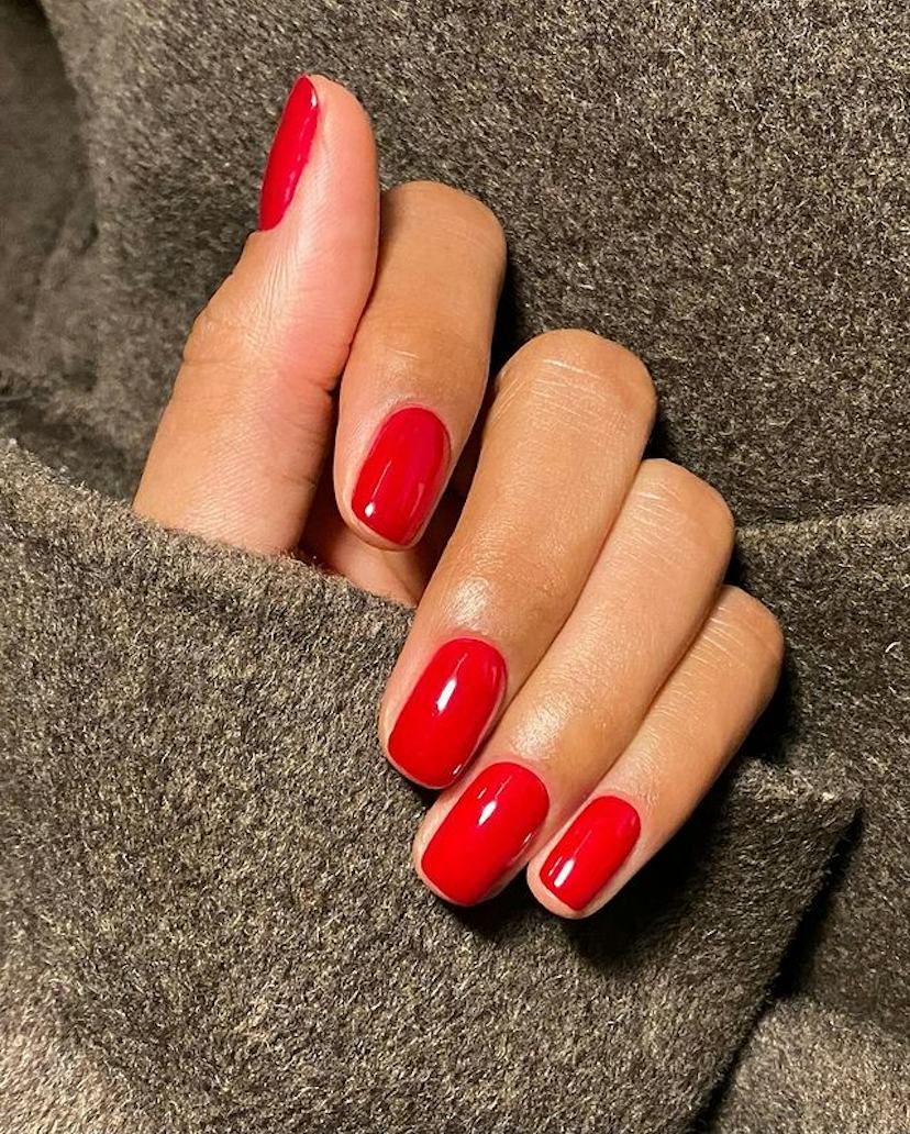 Vibrant Glossy Red Medium Square Nails Vibrant Glossy Red Medium Square Nails — Simple Vintage Nails