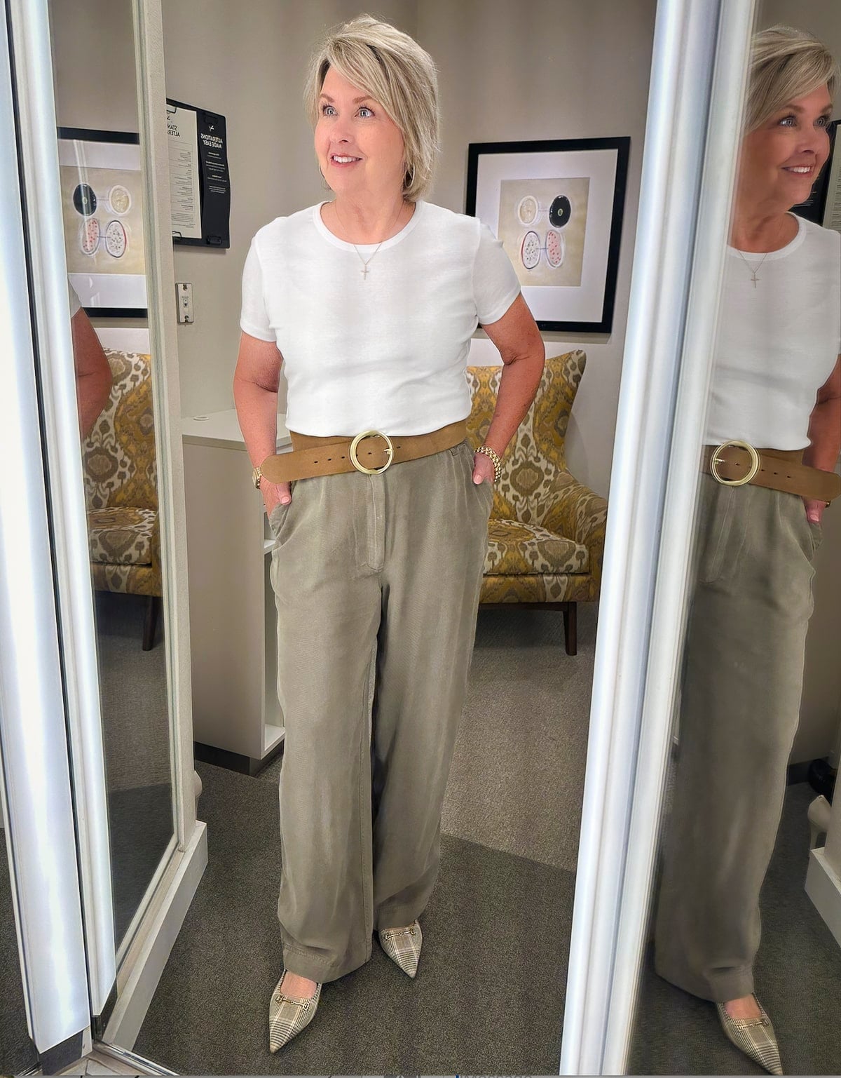 Olive Green Wide Leg Pants With White T-Shirt Olive Green Wide Leg Pants With White T-Shirt — Simple Weekend Outfits