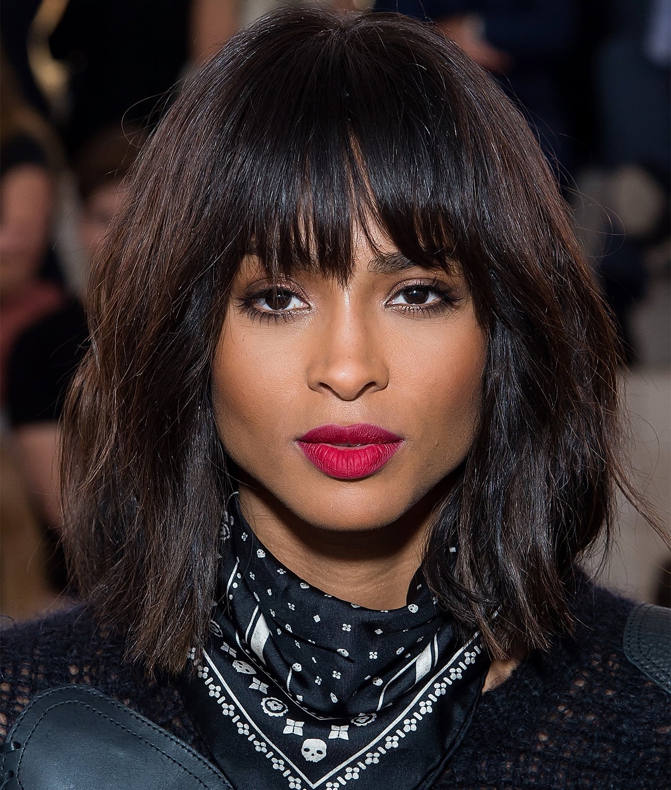 Collarbone Layers With Dark Brown Curtain Bangs and Wavy Fine Collarbone Layers With Dark Brown Curtain Bangs and Wavy Fine — Thin Hair Ideas