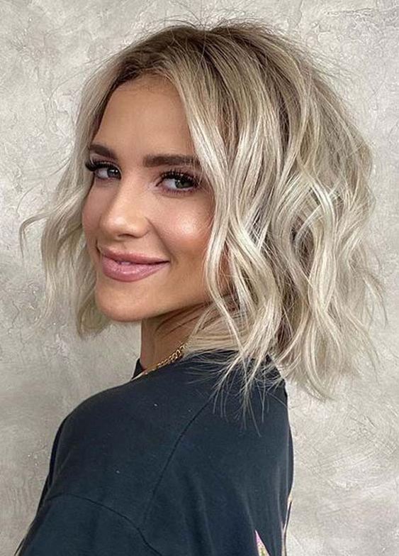 Collarbone Bob With Wavy Ash Blonde Roots Collarbone Bob With Wavy Ash Blonde Roots — Thin Hair Ideas