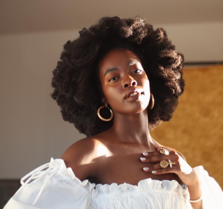 Mid-Back Voluminous Afro Mid-Back Voluminous Afro — Trendy 4c Hairstyles