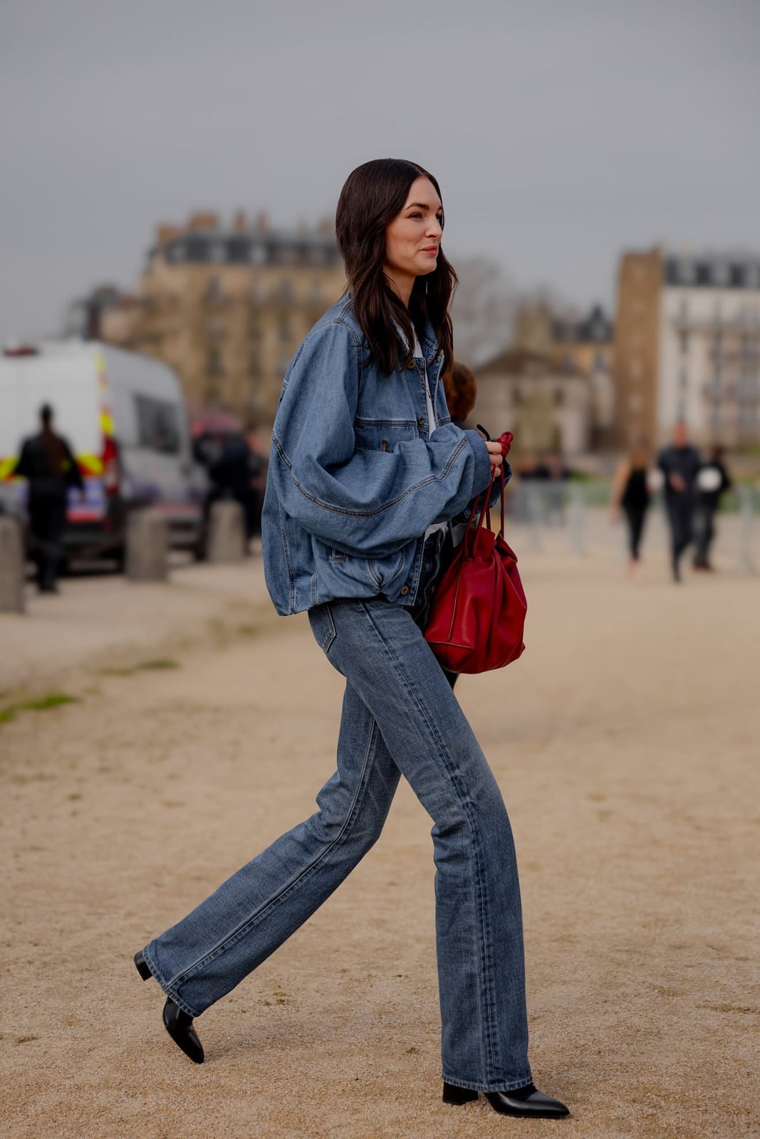 Oversized Denim Jacket and Flared Jeans — Trendy 80s Style