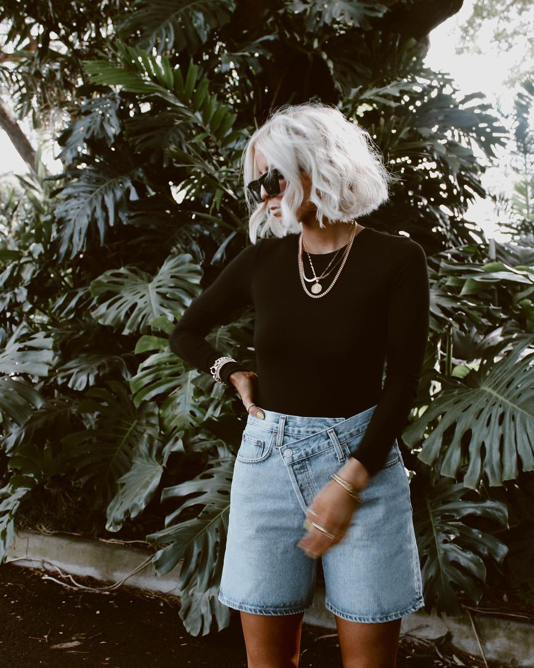 Asymmetrical Denim Shorts and Long-Sleeve Top Asymmetrical Denim Shorts and Long-Sleeve Top — Trendy 90s Style