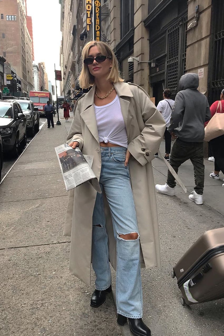 Trench Coat Over Ripped Jeans Trench Coat Over Ripped Jeans — Trendy 90s Style