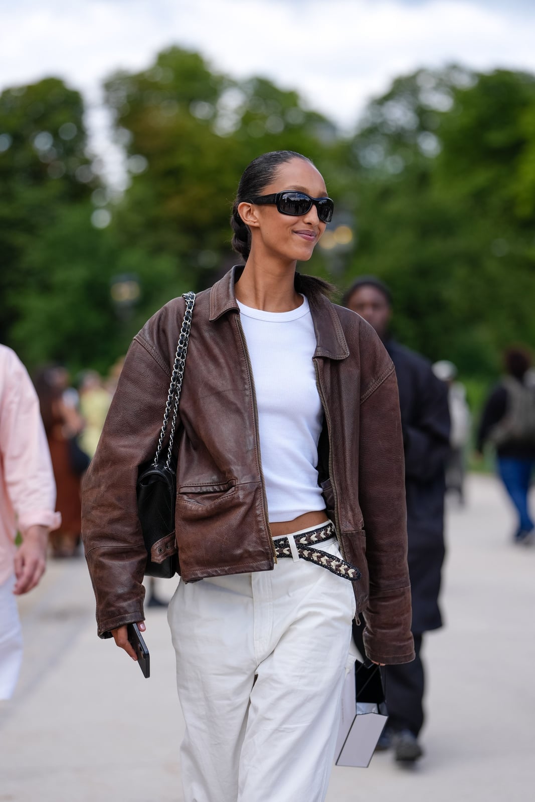 Casual Brown Leather Jacket and White Outfit Casual Brown Leather Jacket and White Outfit — Trendy 90s Style
