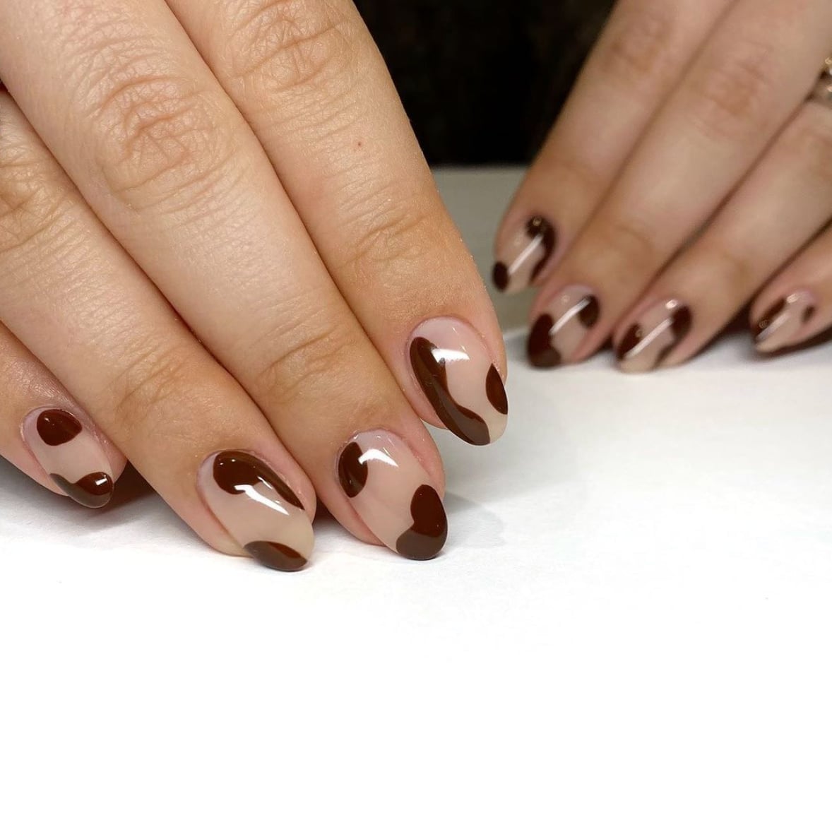 Short Oval Nude Deep Brown Organic Abstract Nails Short Oval Nude Deep Brown Organic Abstract Nails — Trendy Abstract Nails
