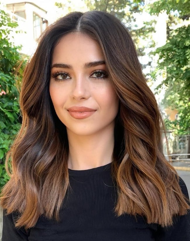 Coppery Auburn Shoulder Length Lob With Layers Coppery Auburn Shoulder Length Lob With Layers — Trendy Auburn Hair Color