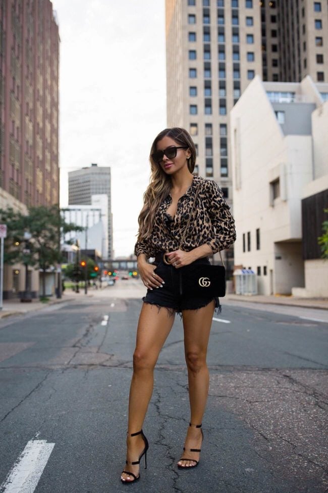 Logo Belt With Leopard Blouse Logo Belt With Leopard Blouse — Trendy Belt Outfits
