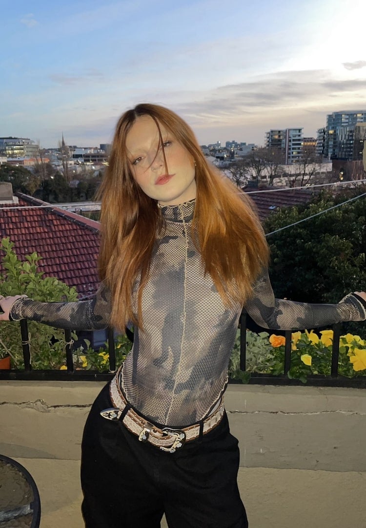 Ornate Silver Buckle Belt With Camo Top Ornate Silver Buckle Belt With Camo Top — Trendy Belt Outfits