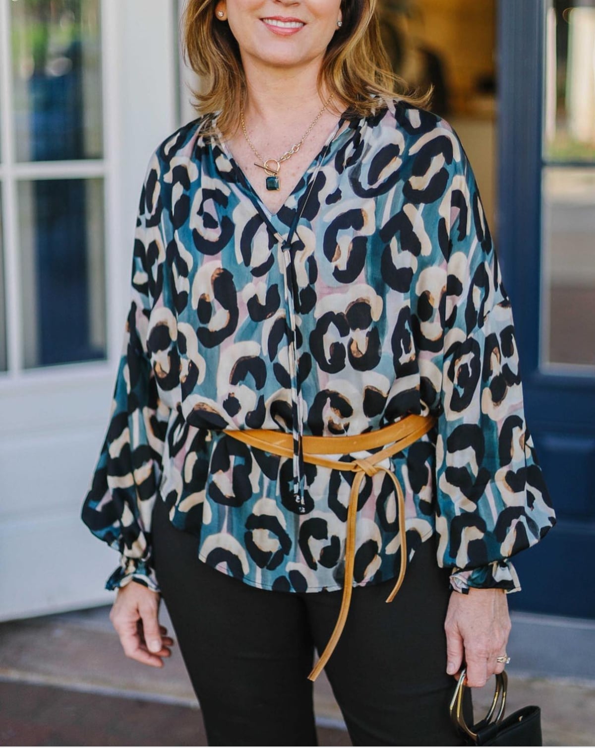 Skinny Wrap Belt With Printed Blouse Skinny Wrap Belt With Printed Blouse — Trendy Belt Outfits