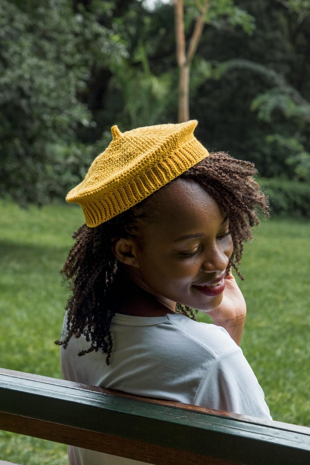 Yellow Crochet Beret with White T-Shirt Yellow Crochet Beret with White T-Shirt — Trendy Beret Outfits