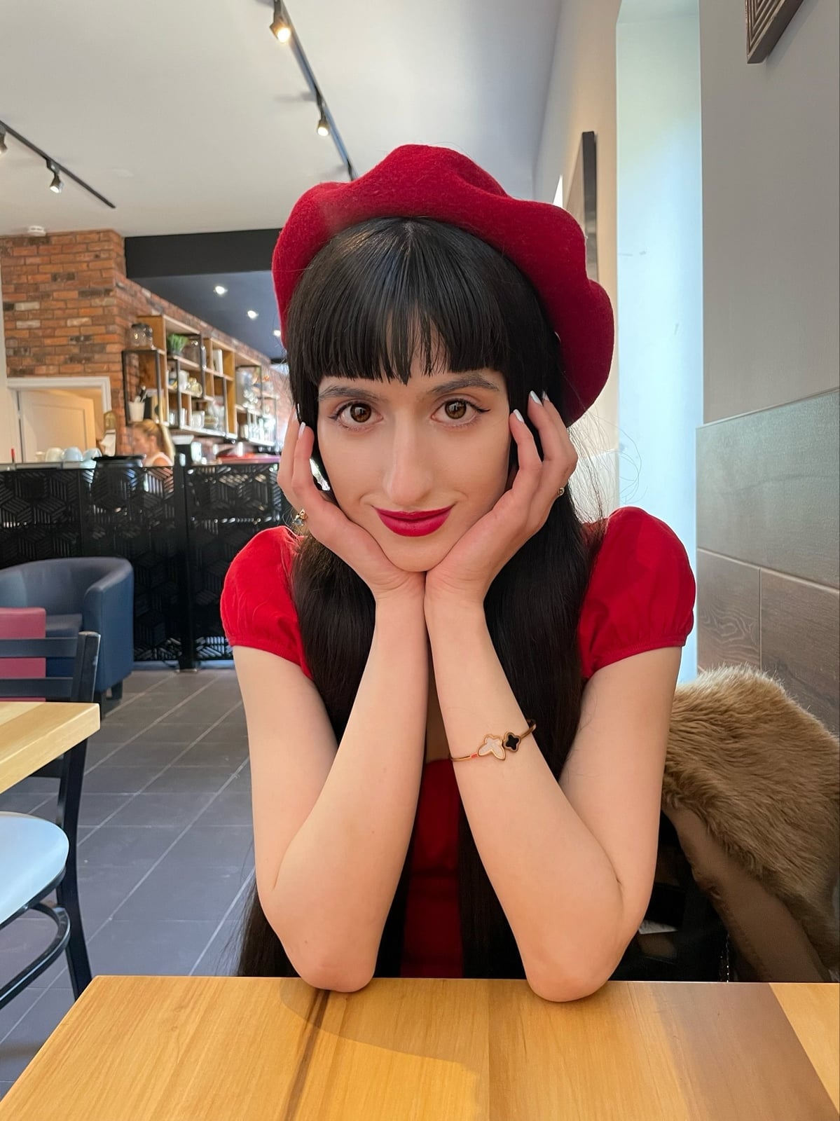 Red Beret with Matching Red Top Red Beret with Matching Red Top — Trendy Beret Outfits