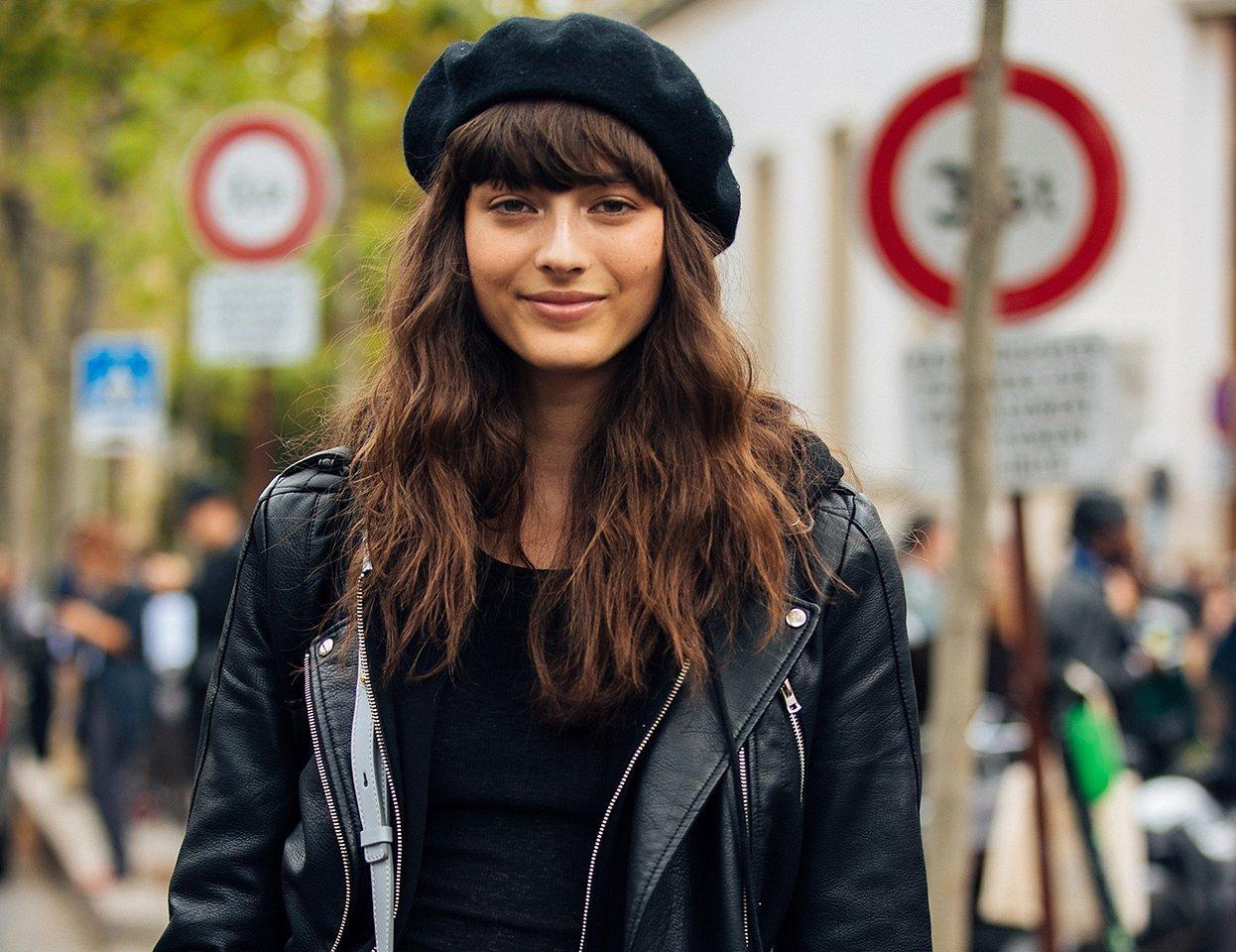 All Black Leather Jacket and Beret Street Style All Black Leather Jacket and Beret Street Style — Trendy Beret Outfits