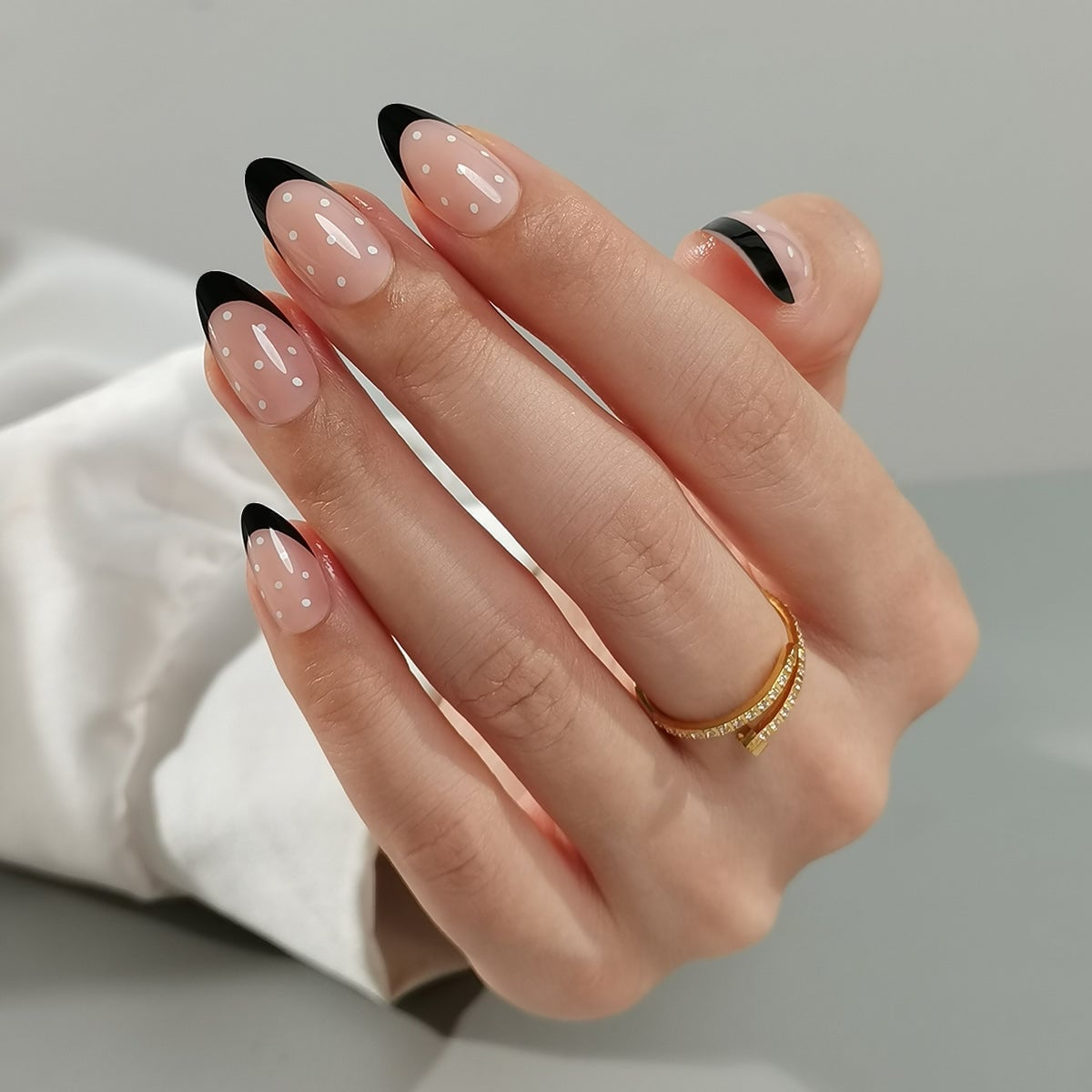Sheer Pink Black Polka Dot French Tip Short Almond Nails Sheer Pink Black Polka Dot French Tip Short Almond Nails — Trendy Black Almond Nails