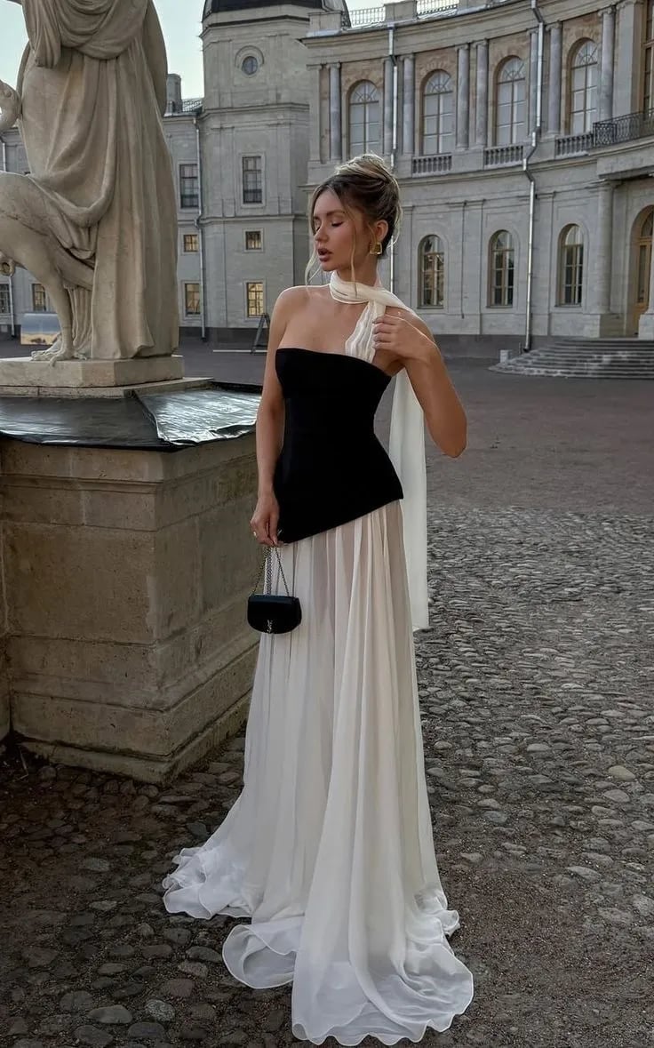 Corset Top With Sheer White Skirt Corset Top With Sheer White Skirt — Trendy Black and White Outfits