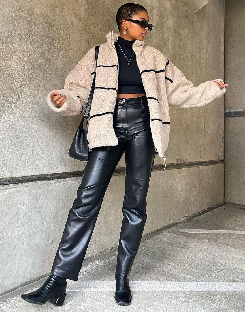 Leather Pants With Turtleneck Crop Top And Striped Fleece Jacket Leather Pants With Turtleneck Crop Top And Striped Fleece Jacket — Trendy Black Leather Pants Outfit