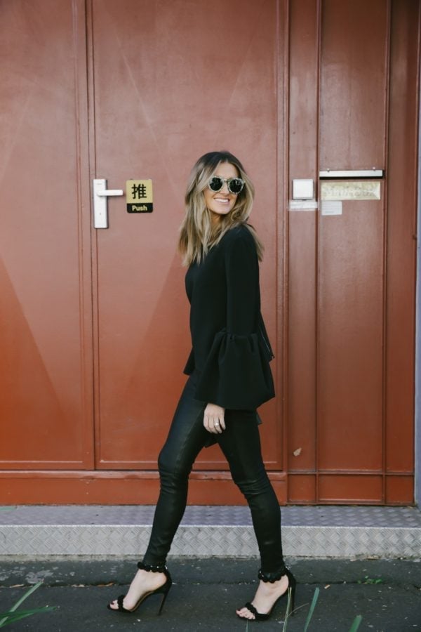 Fitted Leather Pants With Bell Sleeve Top Fitted Leather Pants With Bell Sleeve Top — Trendy Black Leather Pants Outfit