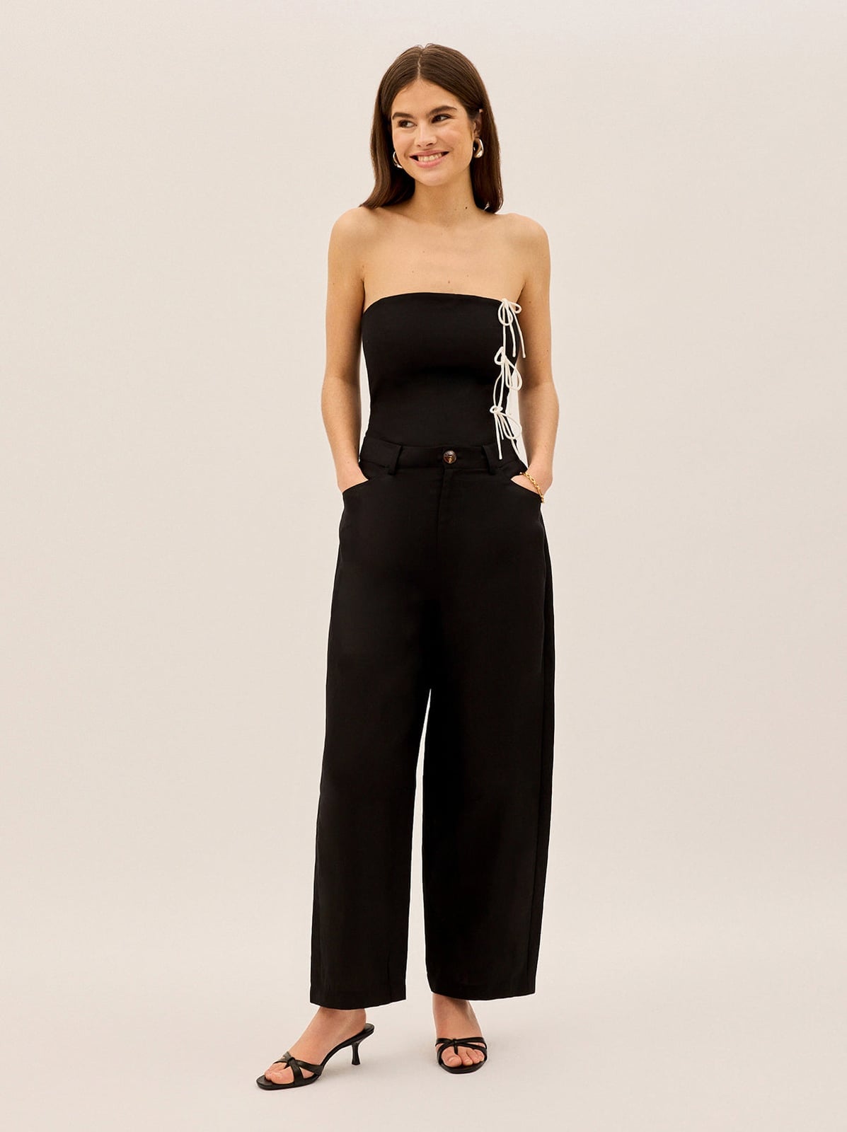 Black Linen Blend Barrel Leg Trousers — Trendy Black Linen Pants Outfit