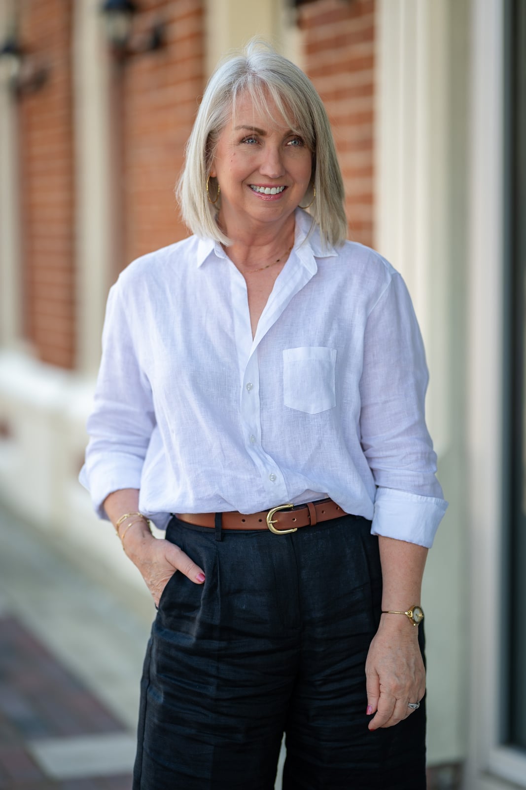 Black Linen Pants With White Button-Down Shirt — Trendy Black Linen Pants Outfit